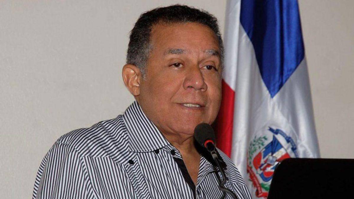 Juan Bolívar Díaz aclara declaraciones sobre designación de perremeístas