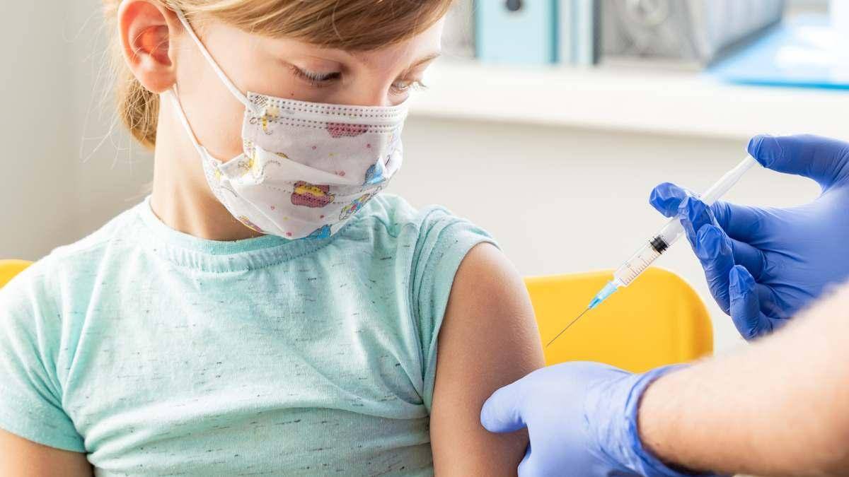 Autoridades iniciarán  el 14 de febrero vacunación a menores