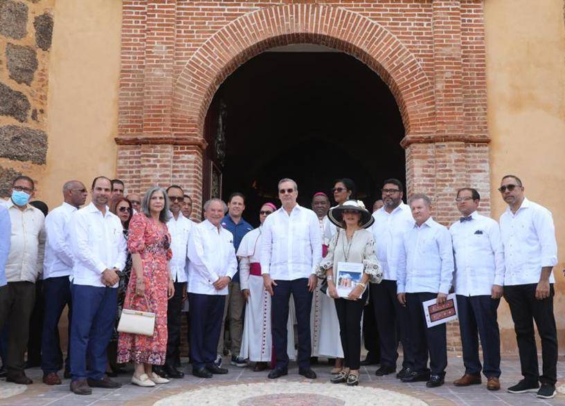 Presidente Abinader reinaugura Santuario  San Dionisio, en Higüey
