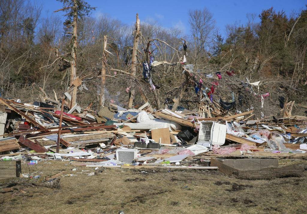 Tornados matan 7 personas en centro Iowa, EEUU