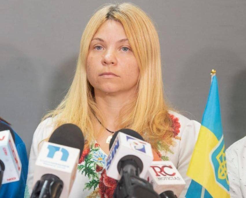 Denuncian cónsul ucraniana «obstaculiza» traslado refugiados a hoteles PP