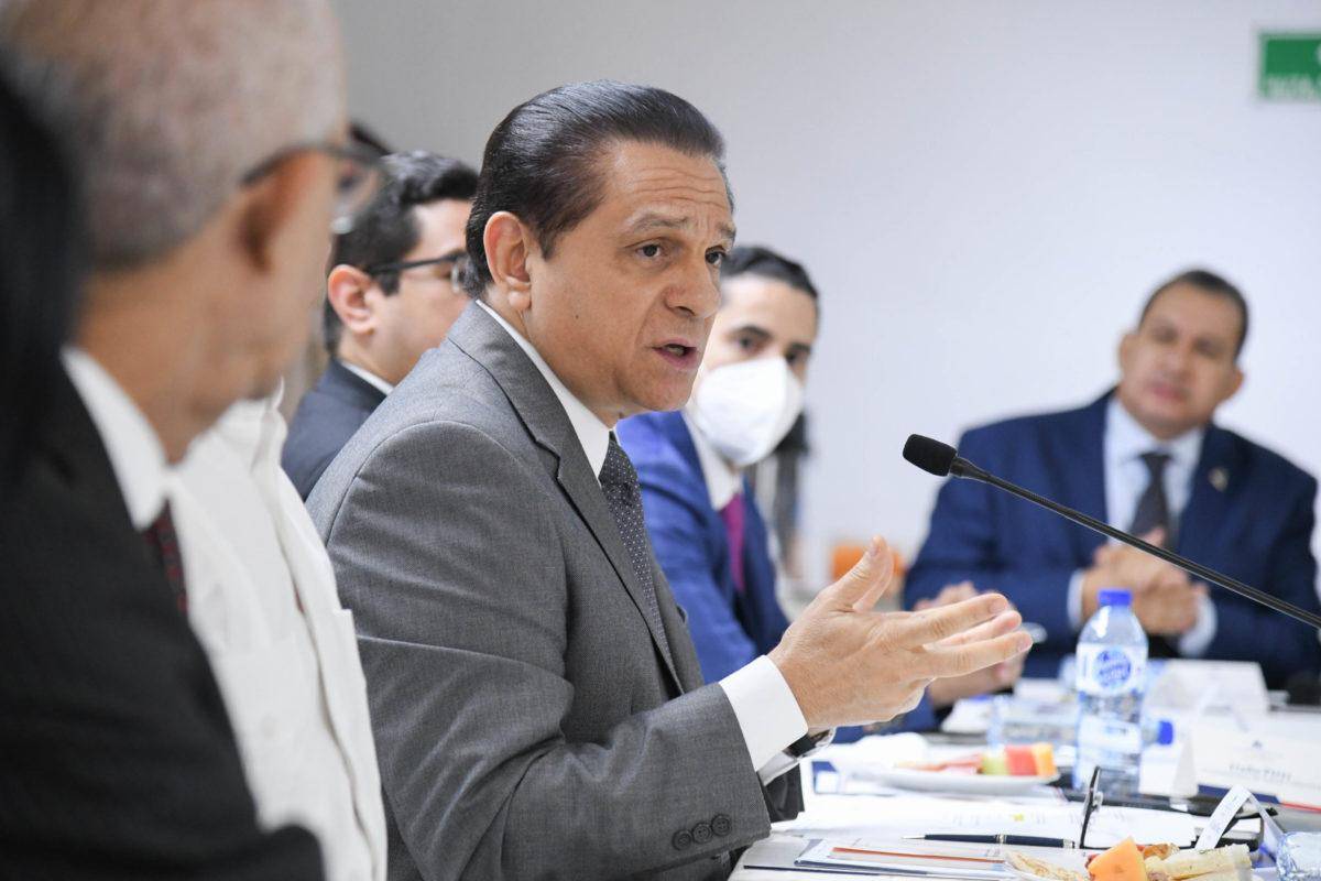 Daniel Rivera encabeza reunión del Consejo Nacional de Salud