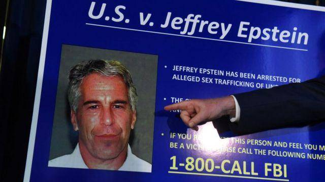 Jeffrey Epstein enfrento a cargos de trafico sexual antes de morir en la carcel en 2019