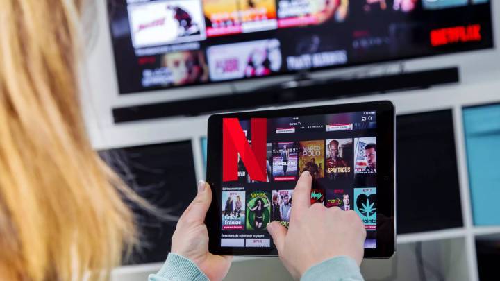 Netflix cobrará más si compartes cuenta con usuarios que no vivan en la misma casa