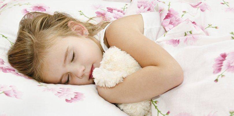 ¿Cómo lograr que un niño duerma solo en su habitación?