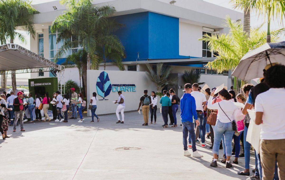 Parque Industrial Duarte recibe más de 3 mil solicitudes de Empleo