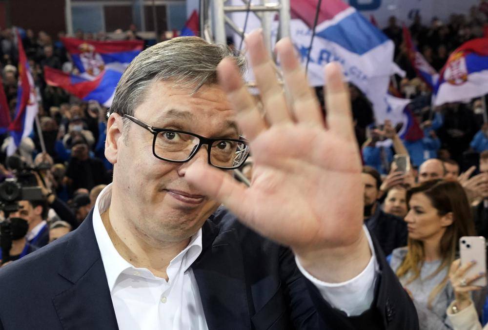 Serbia: Primeras proyecciones apuntan a victoria de Vucic