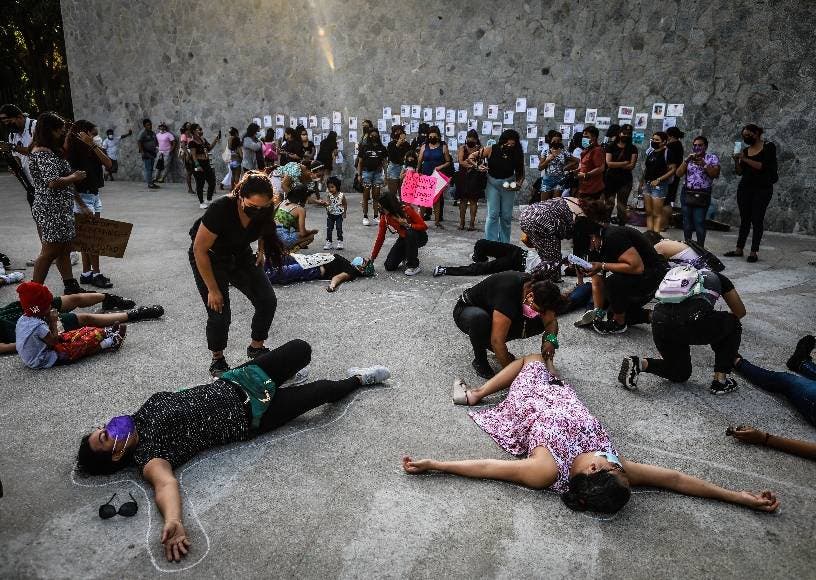 Ola de feminicidios y secuestros causa conmoción México