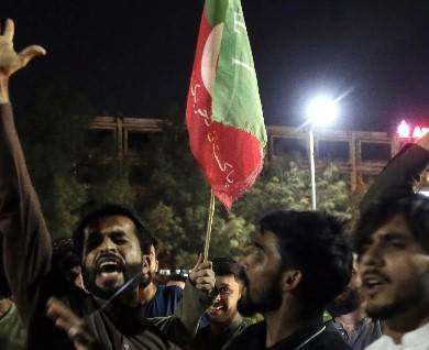 Protesta en Pakistán destitución del ex primer ministro Khan