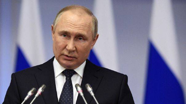 Putin advierte con «ataque relámpago» en caso de injerencia en Ucrania