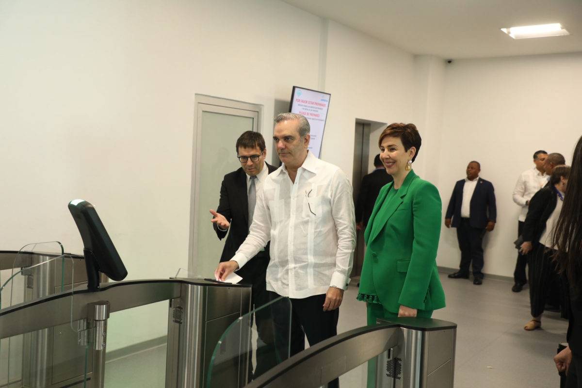 Abinader asiste a inauguración en terminal de pasajeros del AILA
