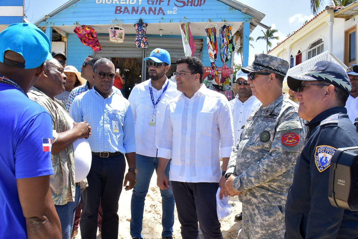 Ministro de Turismo realiza recorrido por playas y balnearios del país