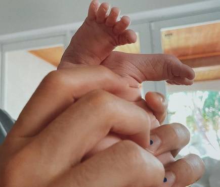«Índigo nació, es una niña feliz»: Evaluna y Camilo ya son papás