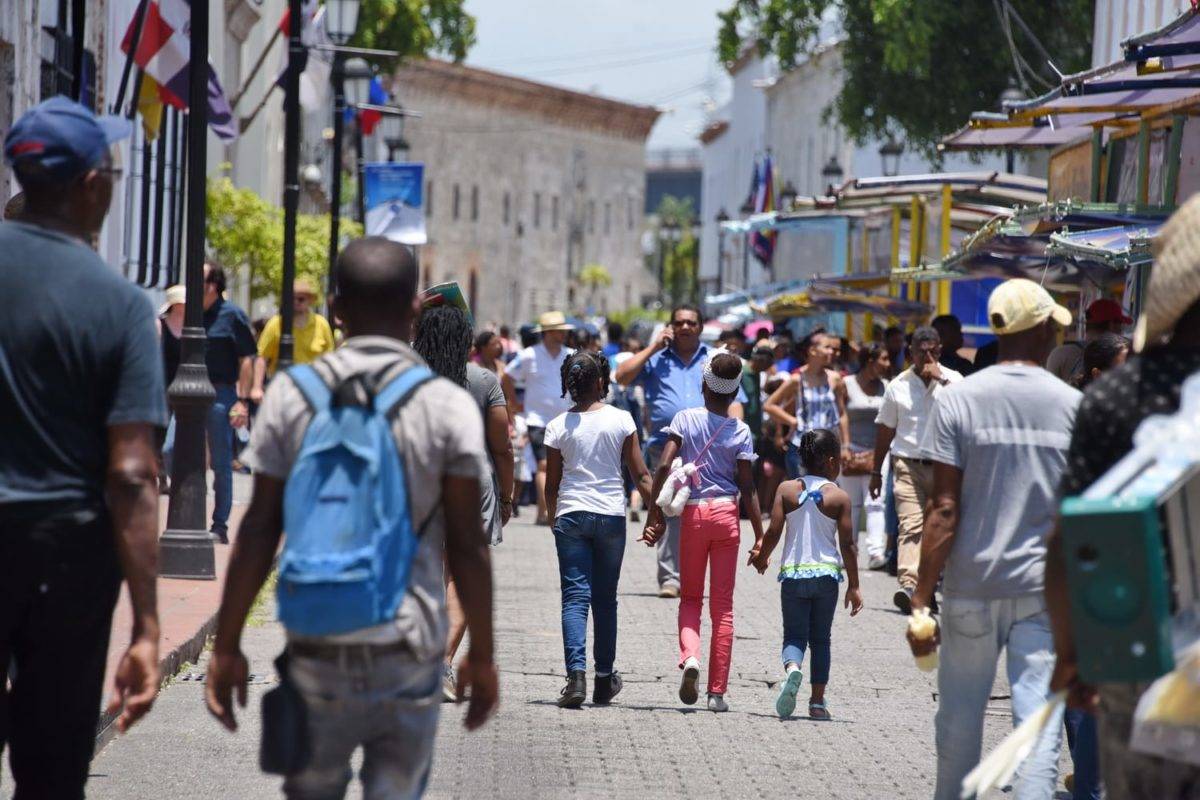 Cerrarán a partir del lunes calles Ciudad Colonial por Feria del Libro 2022