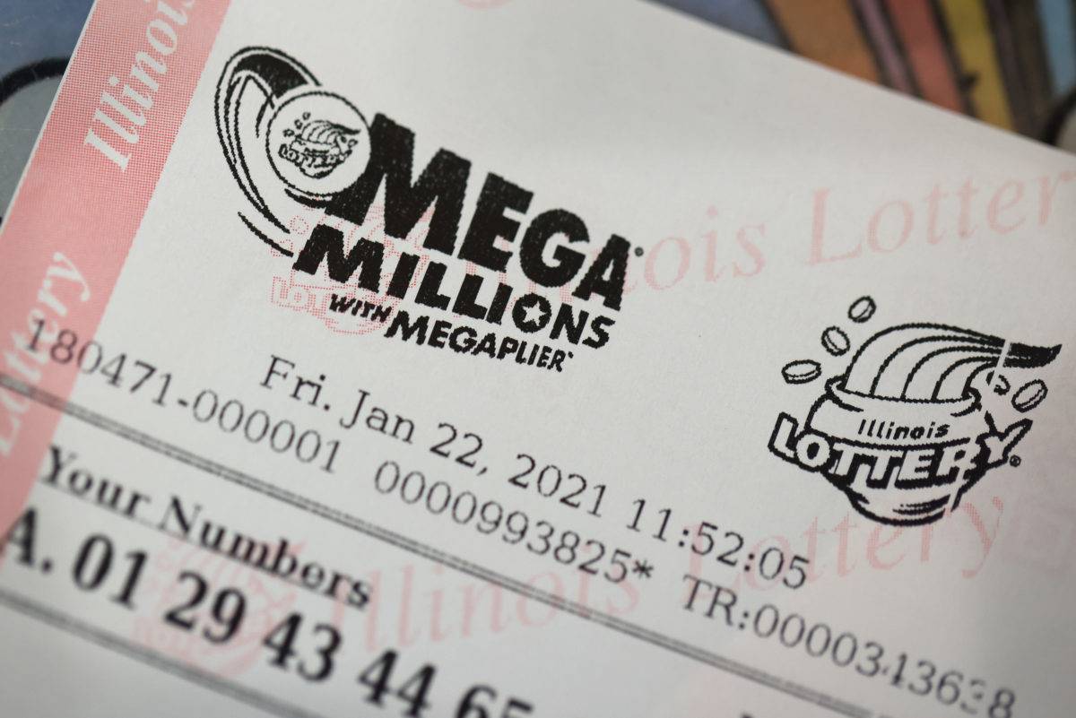¡Por error! Hombre gana un millón de dólares en una lotería