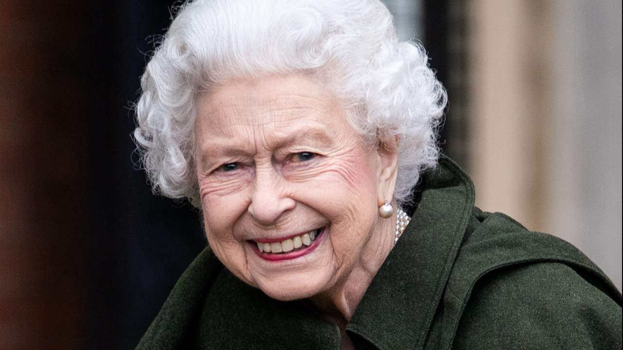 Isabel II celebra en privado sus 96 años, evento oficial será en junio