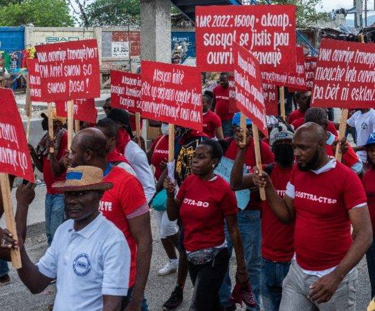 Haitianos tomaron las calles de Puerto Príncipe.  EFE