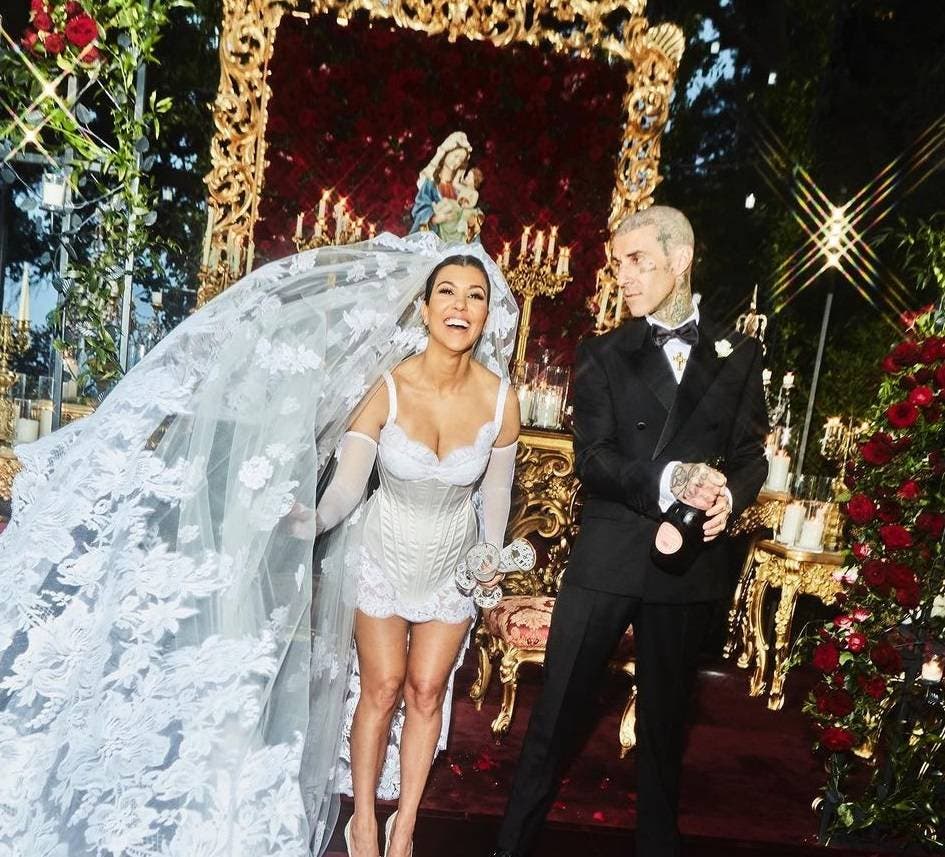 Kourtney Kardashian y Travis Barker se casaron en una millonaria boda