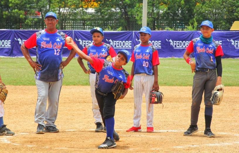 Santo Domingo, SFM y Santiago ganan béisbol U12