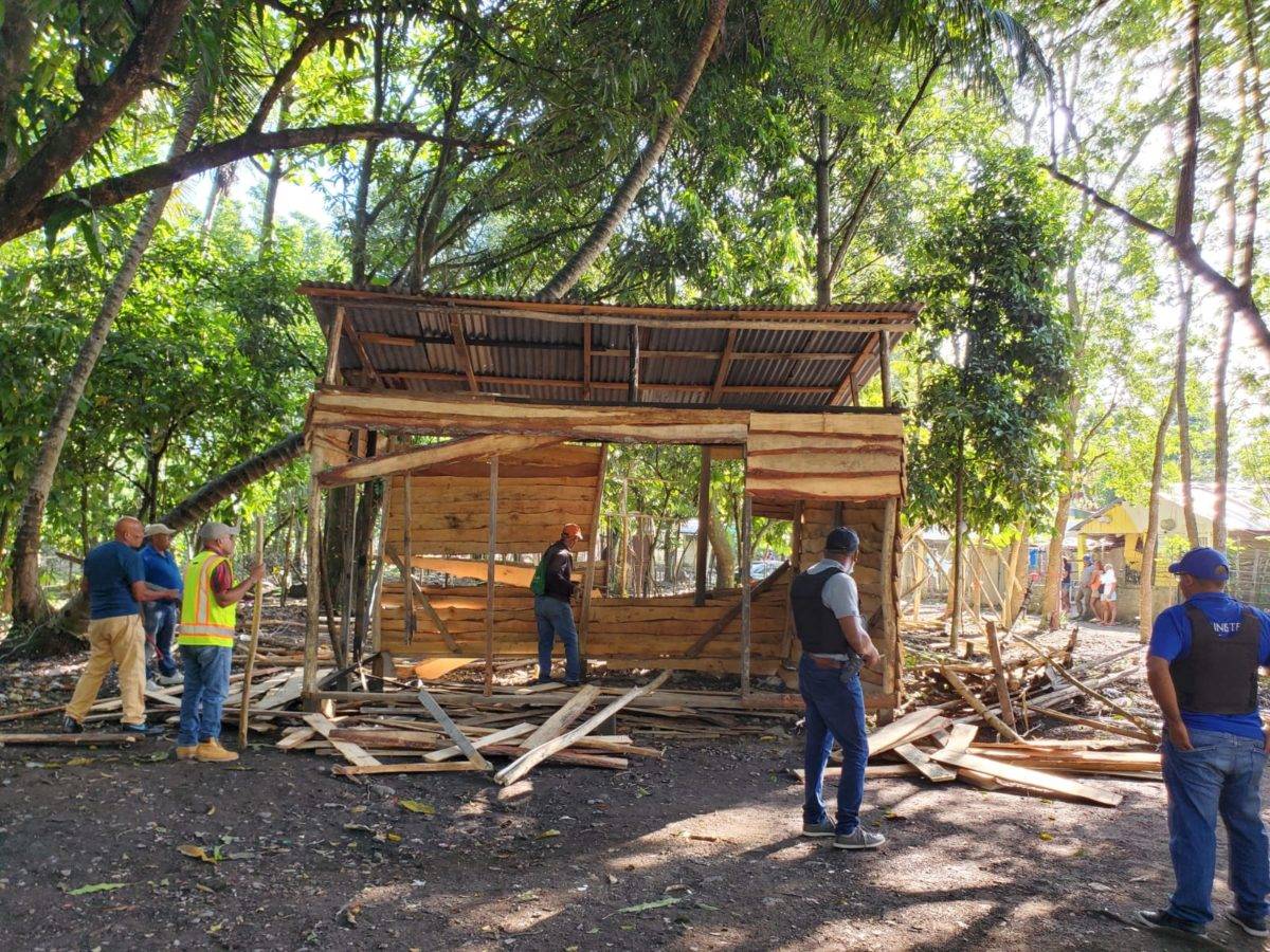 Inician operativo de recuperación del Parque Ecológico Brisas del Yuna