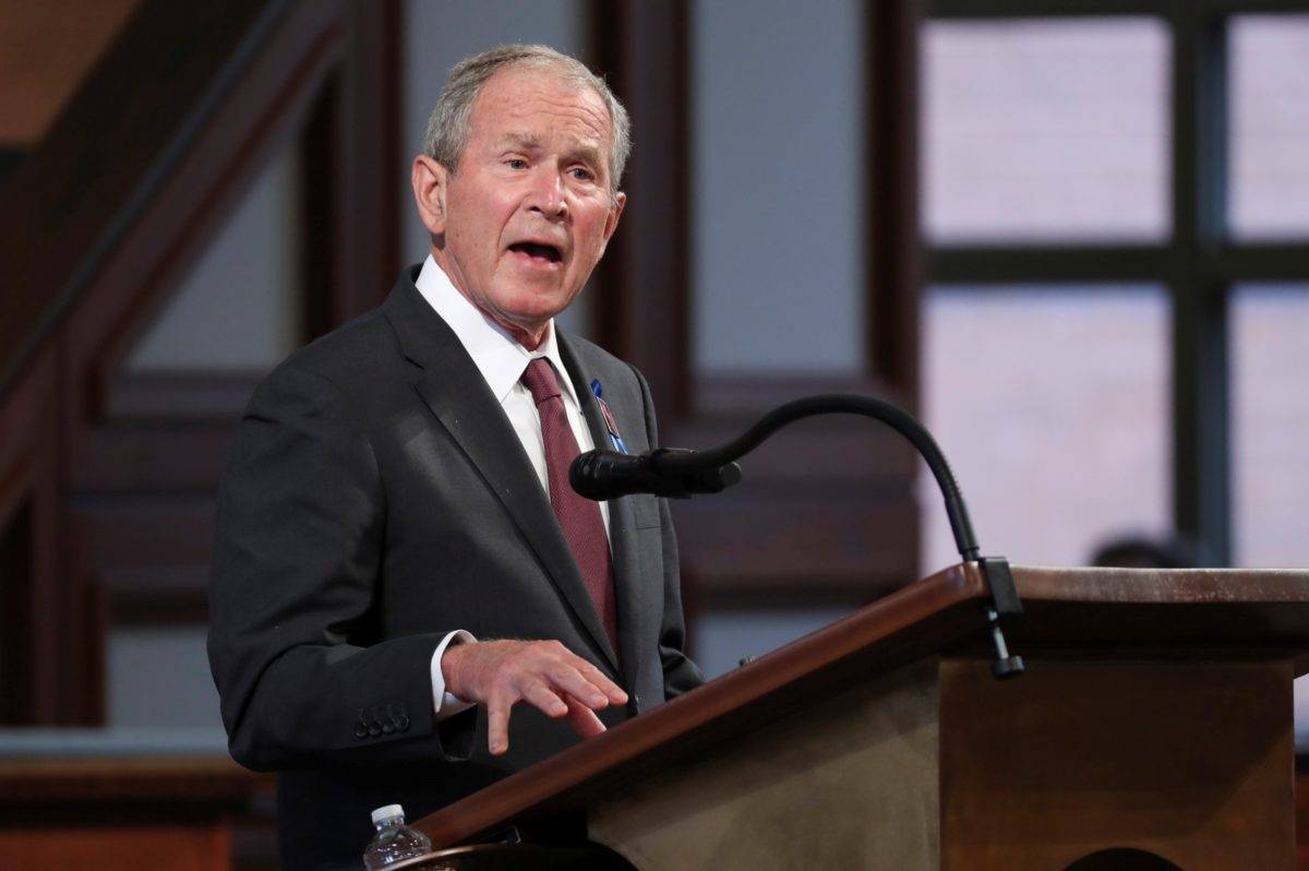 El lapsus del ex presidente Bush al condenar la invasión de Rusia a Ucrania