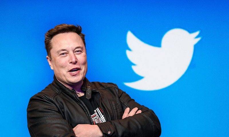 Elon Musk desata la confusión sobre compra de Twitter y provoca su caída
