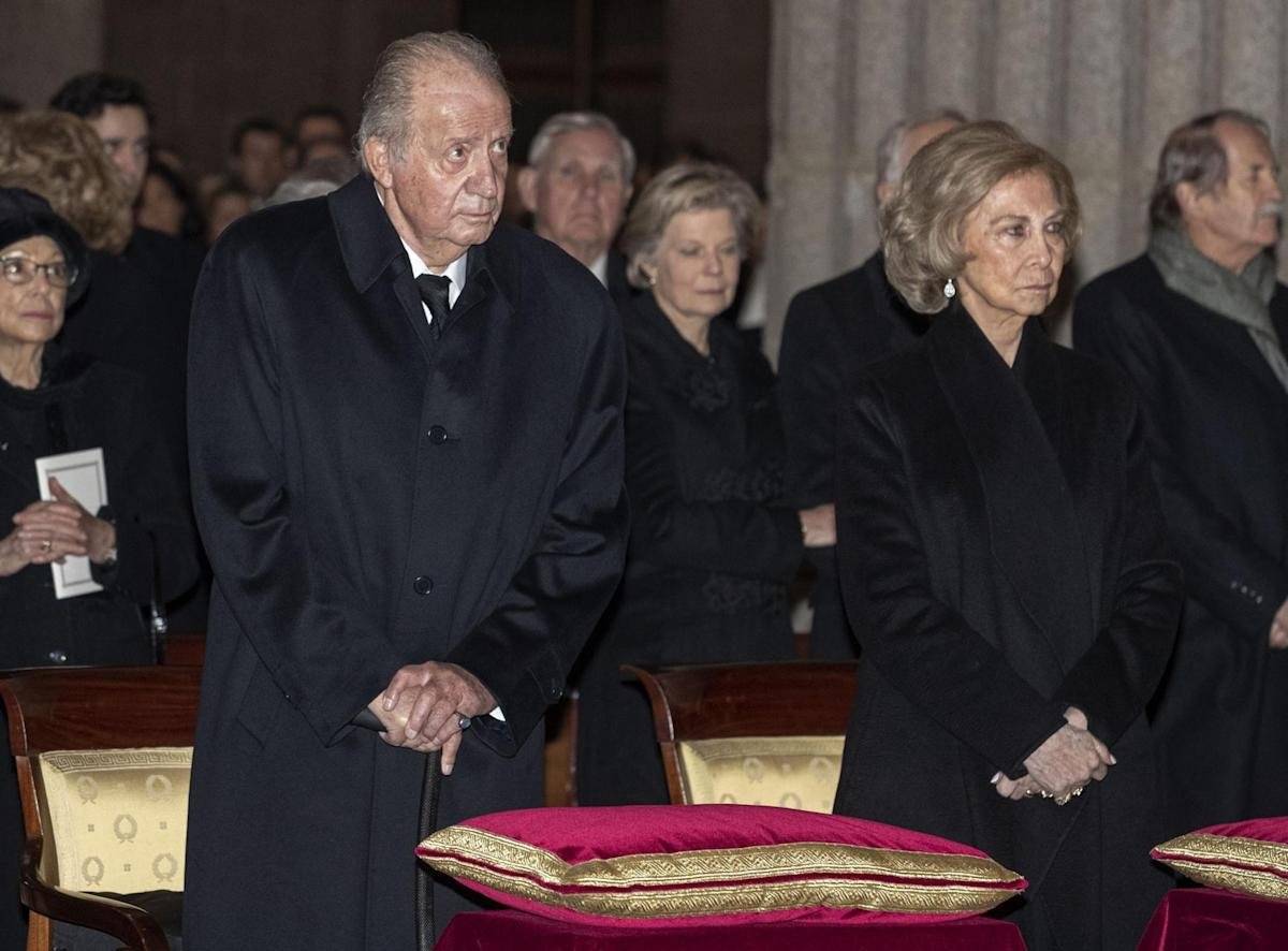 ¡Distanciados! Reyes eméritos de España conmemoran los 60 años de su boda