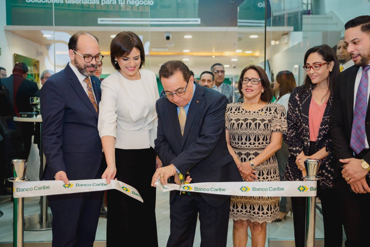 Banco Caribe inaugura nueva sucursal en Ágora Mall
