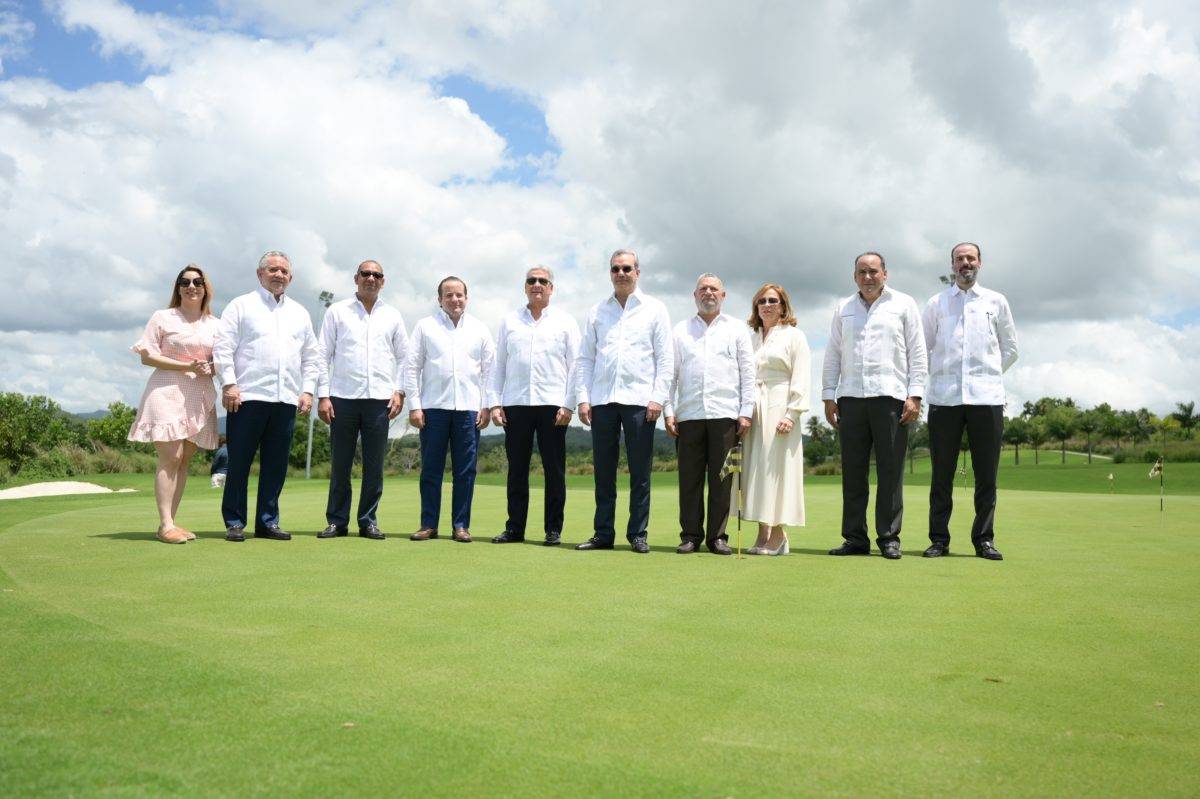 Inauguran nuevo campo de golf en Santo Domingo