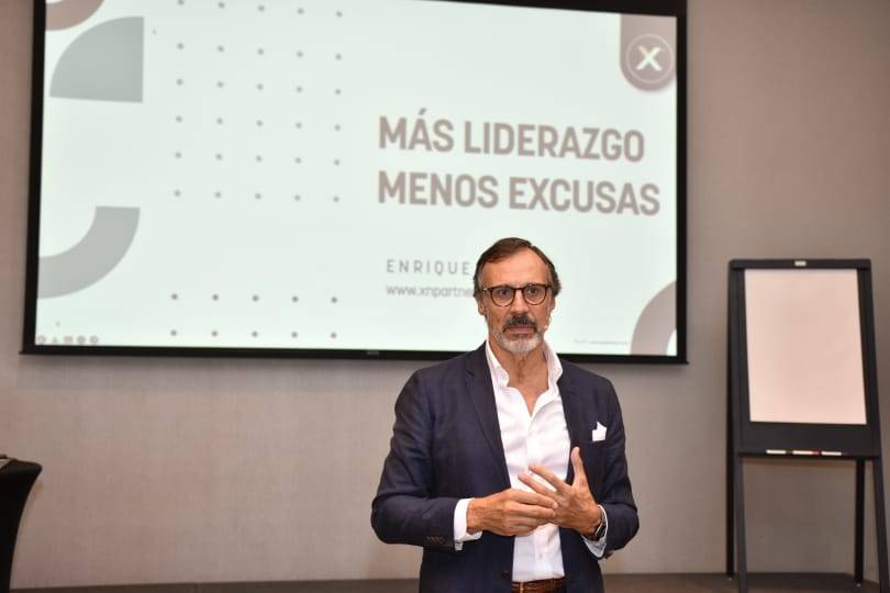 Conferencista uruguayo de charla sobre el liderazgo postpandemia