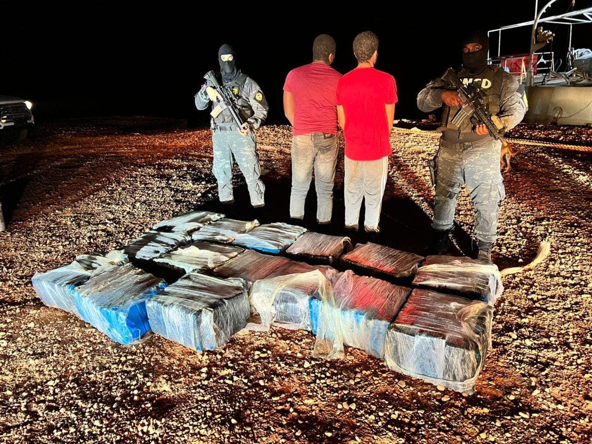 Video: Decomisan 430 kilos de cocaína en Pedernales