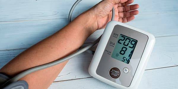 La presión arterial alta es un asesino silencioso; no presenta síntomas