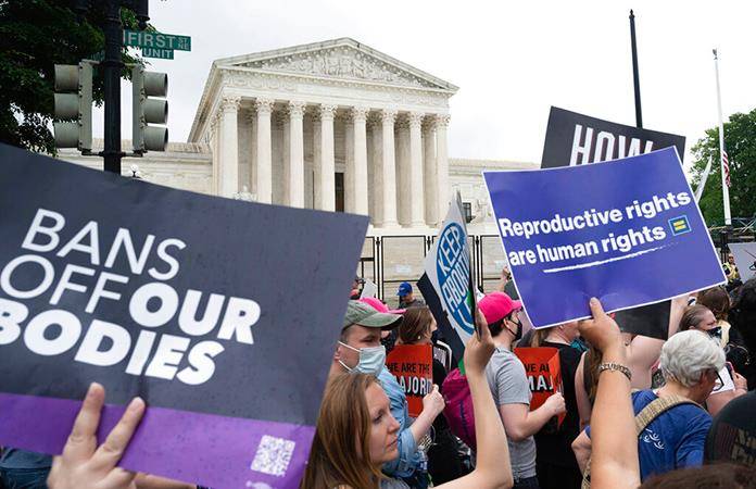 Science acusa al Supremo de EEUU de ignorar la ciencia sobre el aborto