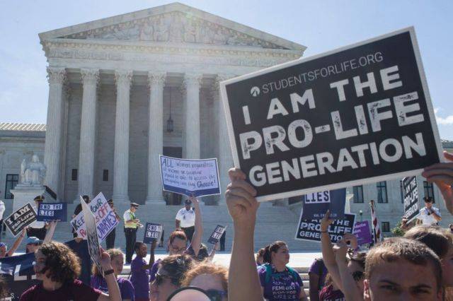 Kentucky, Luisiana y Dakota del Sur prohíben el aborto nada más salir sentencia del Suprema
