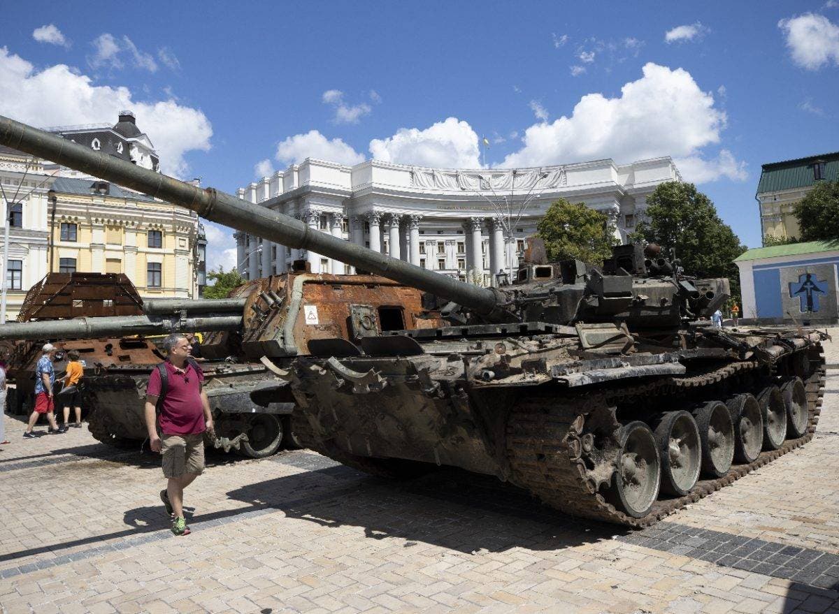 Estados Unidos dará 1,000 MM dólares más en ayuda militar Ucrania