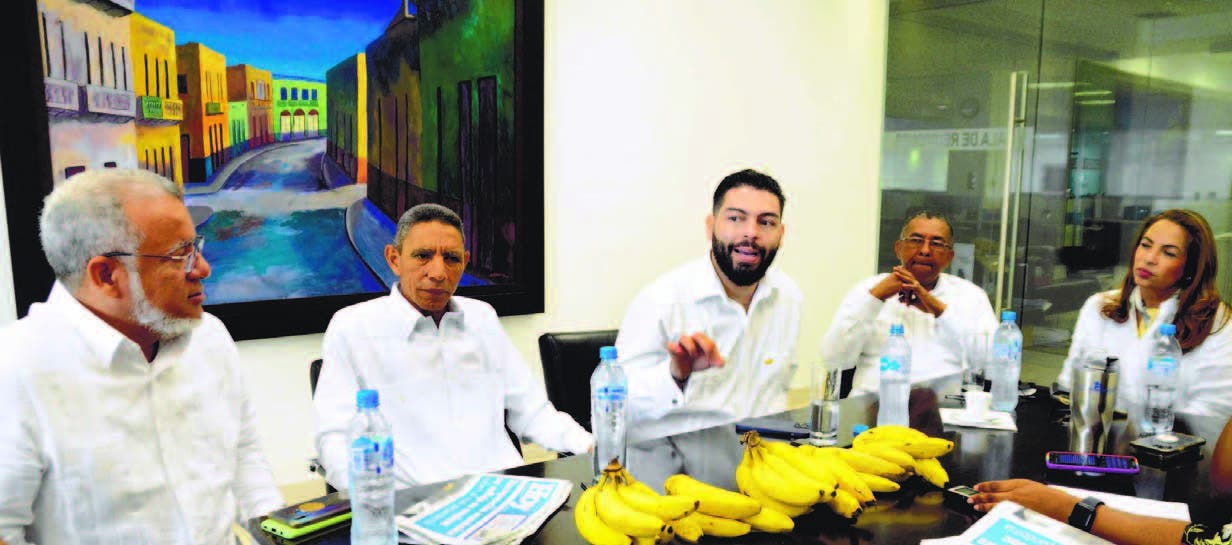 Inician negociaciones para ajustar precios del banano