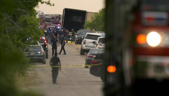 Texas: Policía reveló cómo descubrió los cadáveres de 50 migrantes en interior de camión