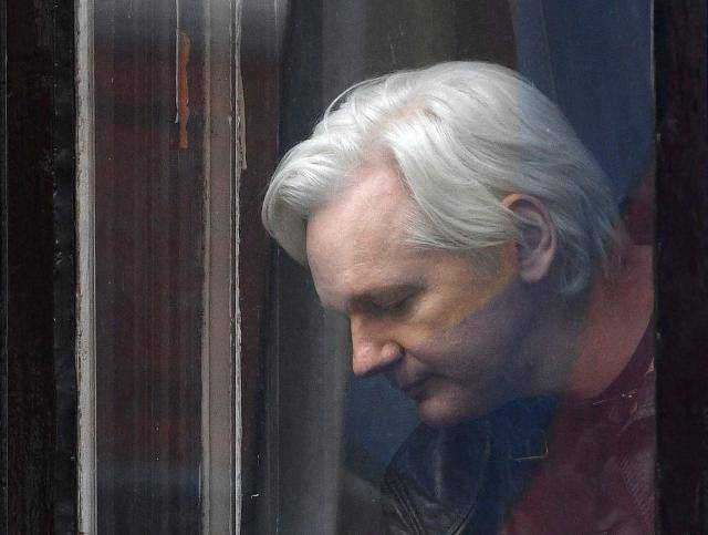 Assange, enemigo público de EEUU, símbolo de la transparencia informativa    