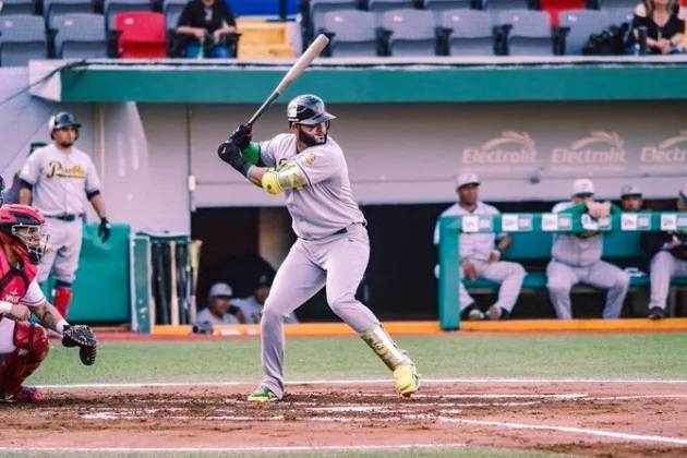 El dominicano Mejía brilla en triunfo de los Pericos en el béisbol mexicano      