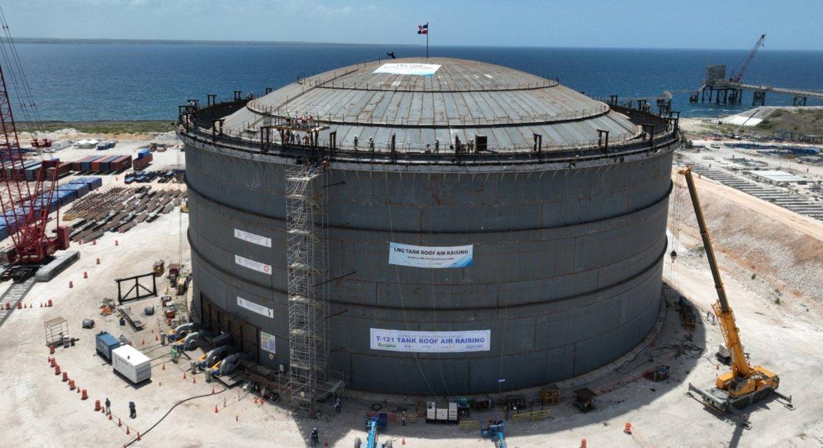 Enadom raises tank dome to expand natural gas supply