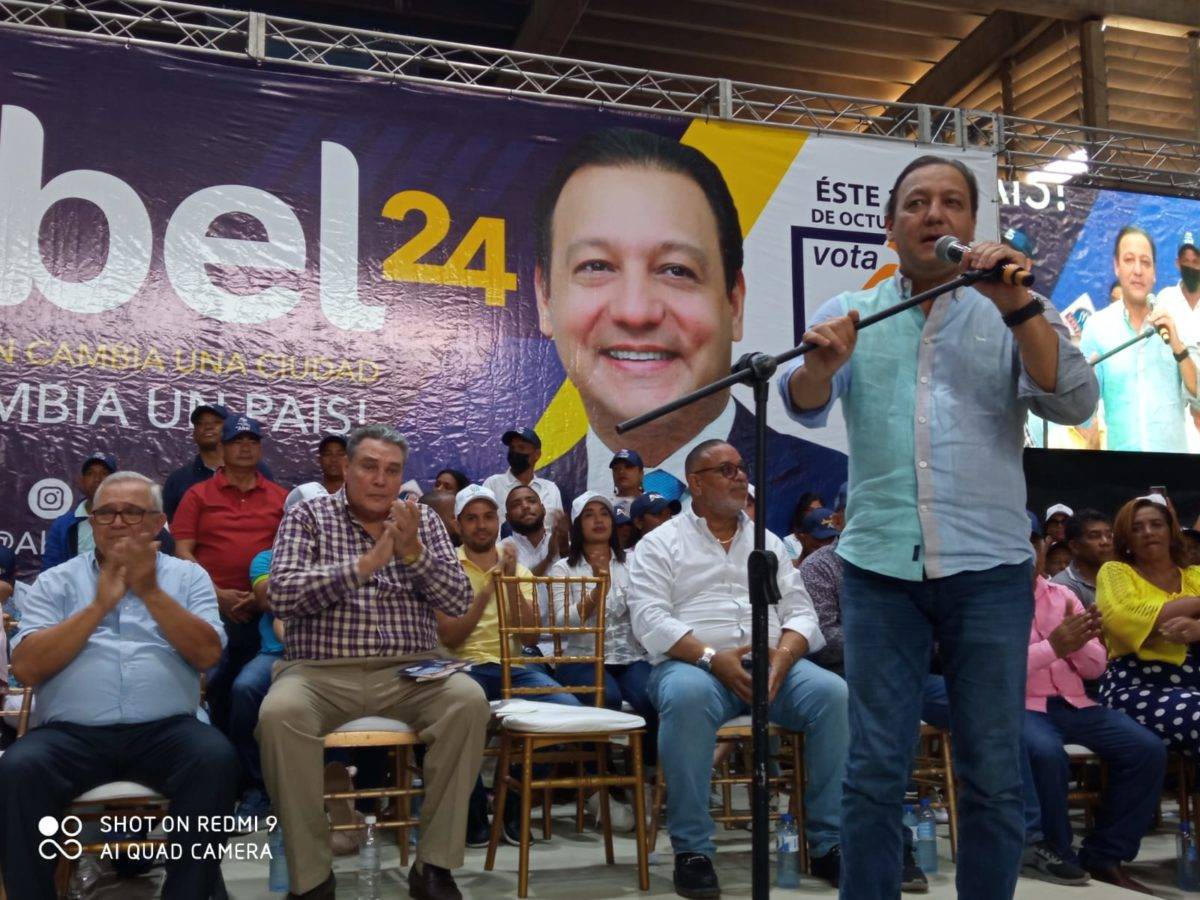 Abel Martínez lanza duras críticas al gobierno de Abinader