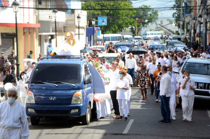 Monsignor Freddy Bretón expresses concern about the "cracking" of Dominican society