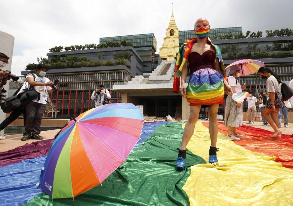 Tailandia da un primer paso para legalizar las uniones homosexuales      