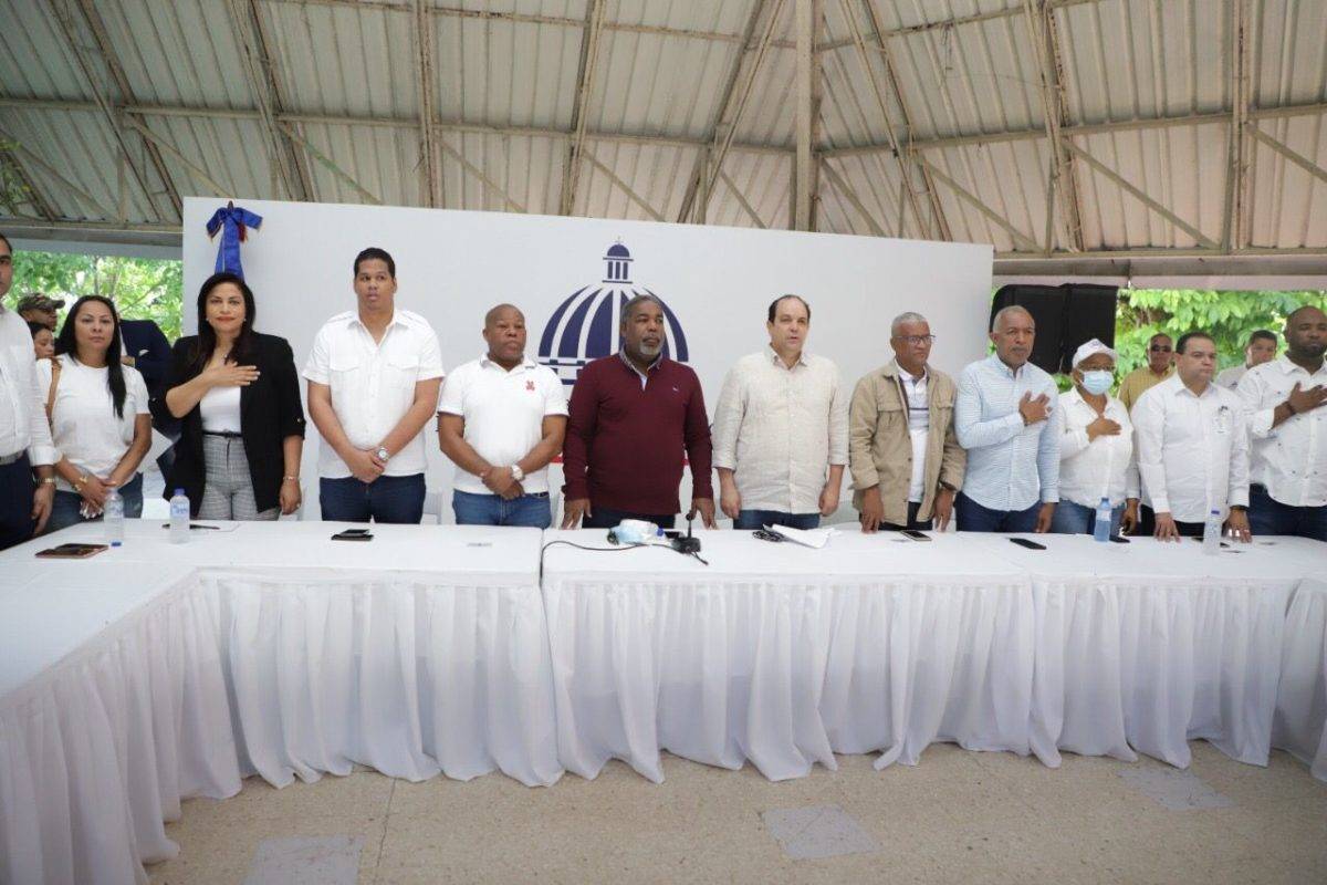 Gobierno despliega Plan de Acción Social en circunscripción 2 de Santo Domingo Este
