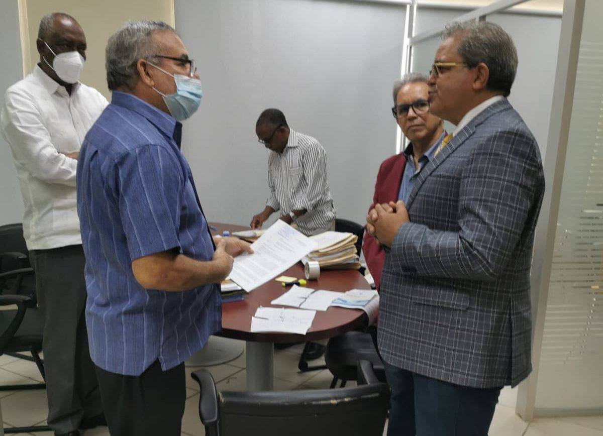 Candidatos a Vicerrectoría  UASD cuestionan falta orientación en votación 