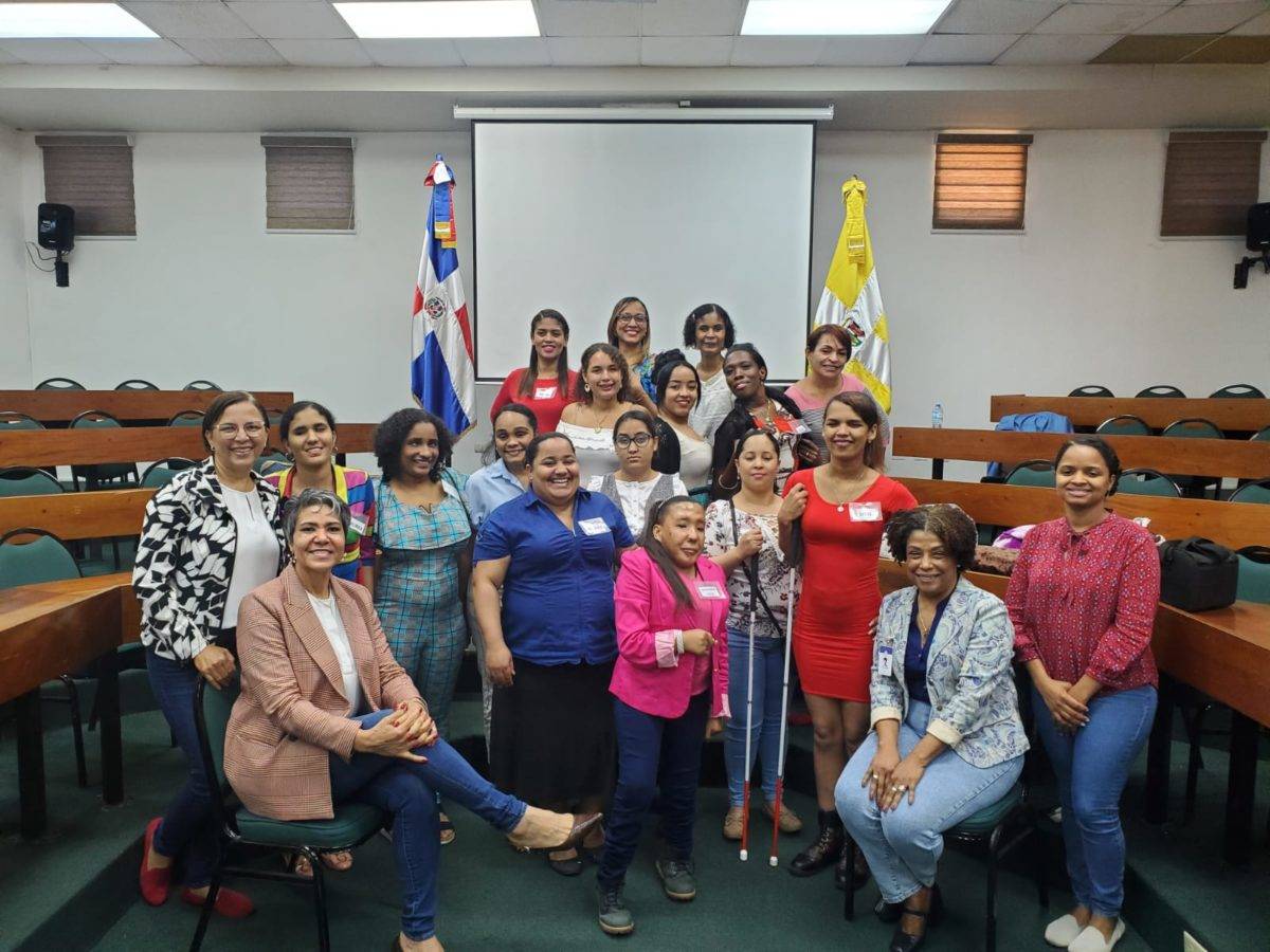 Fundación Francina y «Supérate» forman grupo de apoyo a mujeres 