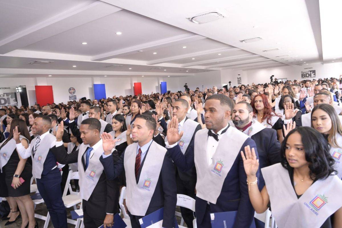 Unicaribe gradúa a 615 nuevos profesionales en diferentes ramas