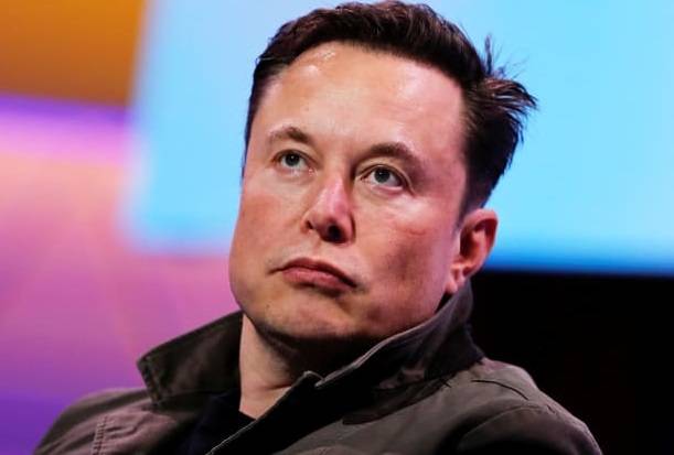 Elon Musk a ejecutivos de Tesla: ¨Vuelvan a la oficina o váyanse¨