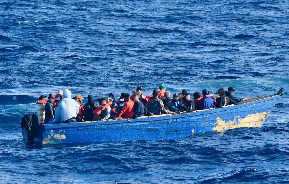 Interceptan bote con 54 migrantes dominicanos y 4 haitianos en Puerto Rico    