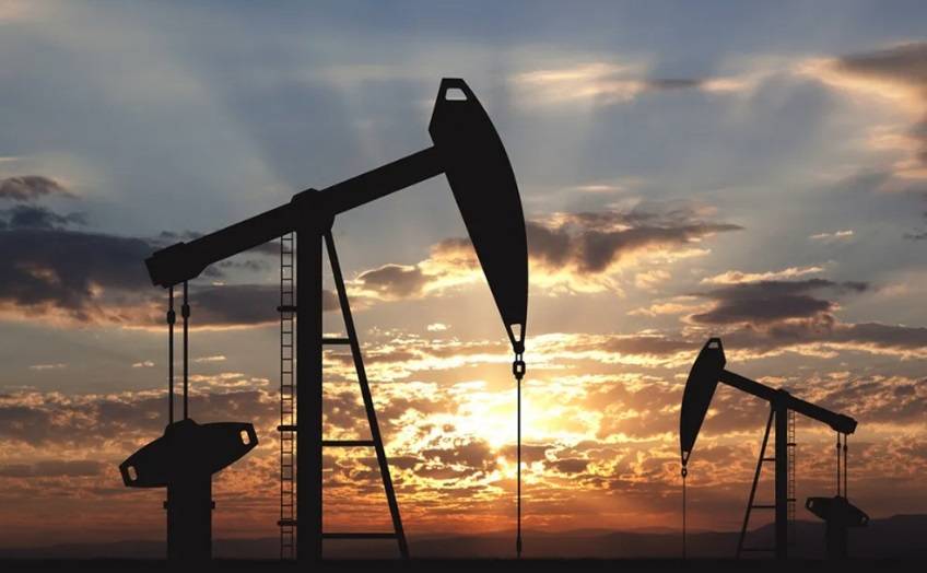 Petróleo de Texas abre con una bajada del 4 %, hasta 99,87 dólares      